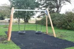 Core robinia huske med ståloverligger