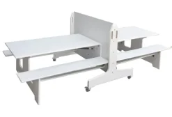 Sammenleggbart bord med benker